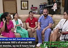 Mužský ošetřovatel se plíží do ordinace masturbovat