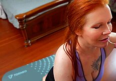 Mačeha vodi vročo jogo v globoko analno nabijanje