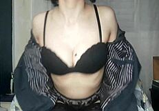 Schließe dich unserem wilden Familienurlaub mit rauem, geilem Sex an