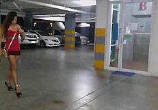 vrijdagavond afterparty, ik keerde terug naar mijn hotel en vergat mijn slipje in de auto, toon mijn natte kut