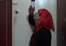 双性恋变装基佬马克·赖特渴望尝另一个男人的尿液同时吞自己的