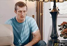 Niñera atrapada es follada duro a lo perrito por un grupo en escena taboo salvaje