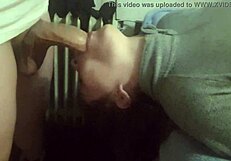 Подруга брата каждый раз сосет невероятный минет