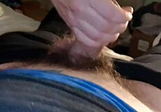 Ehi, questa sexy quarantenne mi fa impazzire, le vengo sul culone!