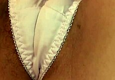 Video secreto de estudiante japonesa con tetas enormes.