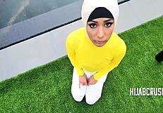 Tesettürlü Üvey Kızkardeşim İlk Kez Yarrak Emdi İnanılmaz