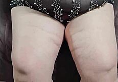 J'adore montrer mon gros cul BBW et ma chatte épaisse