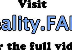 Хей, гледай как тази прекрасна 18+ млада жена язди черния кур на пастрока си като професионалистка!