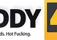 Daddy4K: หีของลูกเลี้ยงลัตเวียทำให้ชายแก่เย็ดเธอ