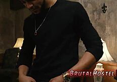 Gangbang de Bondage na Jaula com a Loira Peituda Cristi me Arrebenta!