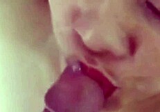 สาวเขมรได้รับน้ำเงี่ยนในปากระหว่างเพศสัมพันธ์ไทย