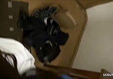 مراهقة ألمانية عاهرة تنيك عاري في شوارع برلين مقابل نقود