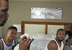 Maxine X, Selah Rain и Xaya Lovelle разбити от шест огромни члена в дива оргия!