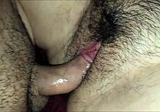 Индийская сводная сестра учит играть с тугой киской в POV