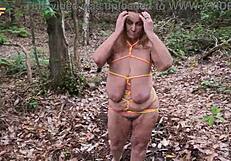 Hey, schau dir diese vier Zöpfe und hängenden rosa Titten aus der POV-Perspektive an