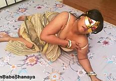 Milf Indiana Madura Bhabhi Shanaya Se Masturba Enquanto Dedilha Tia Tarada