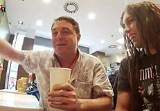 Incredibil! Dollscult cu Andrea Diprè sex public sălbatic cu italiancă slabă