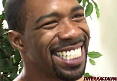 Jacky Joy Büyük Siyah Canavar Yarrağı Emmeye Kandırıldı