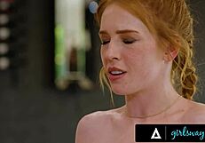 เกิร์ลสเวย์ - ออกเทเวีย เรด อยากได้ร่างน้ำมันของแมดี้ คอลลินส์ตัวเล็ก