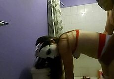 Wow! Padrastro i hijastra na imprezie halloweenowej. Latina studentka uległa w łazience ostro wyruchana podczas fiesty!