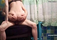 Česká teenka v hardcore akci v kuchyni na skryté kameře!