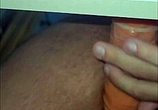 Follando mi culo rico con un dildo en una sesión salvaje