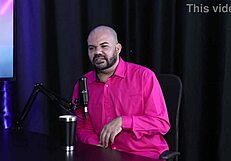 Hey, Tiv Models Kumpulin Swinger di Lingerie Merah Transparan