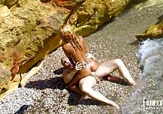 Kubanska milf Gabriela Flores jebe neznanca na karibski plaži