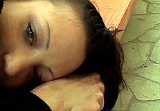 ฉันฉีกกางเกงเธอแล้วเย็ดในเซสชั่นด่วน