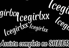 Blondínka sadistka ponúka tesnú píču obdarovanému strýkovi