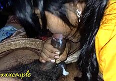 Oye, mira cómo esta desi bhabhi se traga todo en la boca