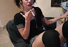 Curvy huisvrouw milf bedriegt met grote zwarte pik in casting interview bridgette b