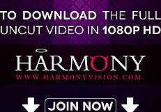 Je suis la jeune fille de 18+ qui se fait prendre anal dans Harmony Vision