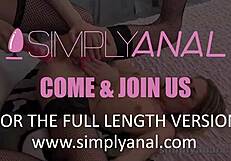 Καυτές λεσβίες βουτάνε σε άγριο σκληρό αναλ παιχνίδι