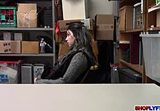 Styvpappa ger hårt straff till stygga Amilia Onyx med grov deepthroat på jobbet.