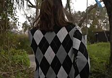 Majhna 18+ najstnica 18+ ujeta med zunanjim treningom v parku