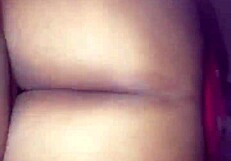 BBW con culo grande de Tinder muestra su culo gordo