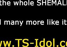 おい、このアジアのニューハーフがランジェリーで生ハメされるの見たい？