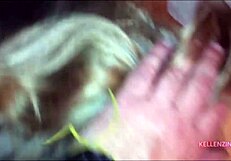 妻子说服我让她加入同学群