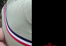 Fiu-meu vitreg mă face să-mi arăt țâțele în public și mă fut pe stradă