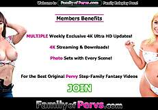 Velkoprsá nevlastní máma shodí ručník před nevlastním synem - šok!