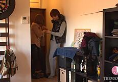 Een vreemd leven delen van mijn kamer met ex-vriendin in wilde intro.