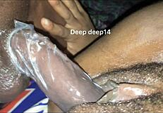 Sa chatte brûlait si chaud qu'il a joui en minutes