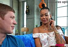 वाह! स्टीपसिस्टर हार्ले डीन स्टीपब्रो के ह्यूज लंड के लिए बेंड ओवर करती है वाइल्ड डॉगीस्टाइल में!