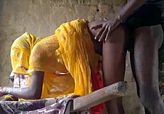 क्या यह देसी इंडियन वाइफ हसबैंड को डीपथ्रोट और क्रीमपाई के साथ पसी चोदते हुए एन्जॉय कर रही है?