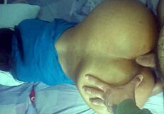 Mexická veľký zadok vie ako jebať v zadok a doggy štýle