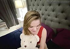 Dahlia Red и Emma Johnson, да се чукаме на Нова година!