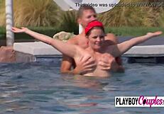 Ej, swinger dame uranjaju u crvenu sobu orgije akcije!