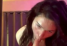 Lihat aku muntah di kontol besar dengan teknik deepthroat berantakan