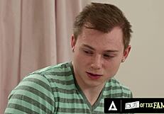 นอกครอบครัว - แม่เลี้ยงสโลนไรเดอร์อยากสัมผัสลูกเลี้ยง เธอพร้อมงอตัว